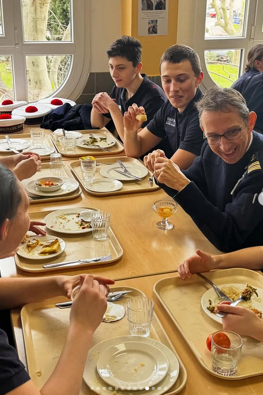 Repas de la PMM d'Évian à Toulon